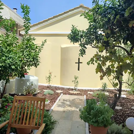Traditional House In The Heart Of Lefkáda